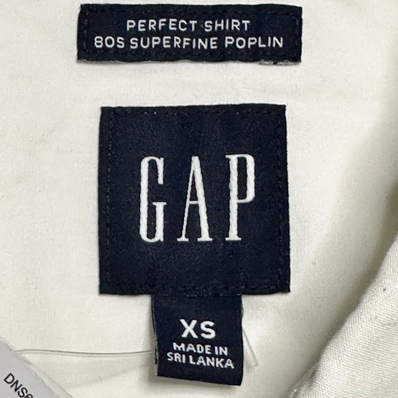 NWT GAP Perfect Shirt Long Sleeve Button Down Shirt Size XS - Picture 3 of 5